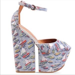Jeffrey Campbell Sailboat Platforms size 5